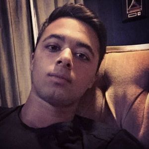 Meet your Posher, Max